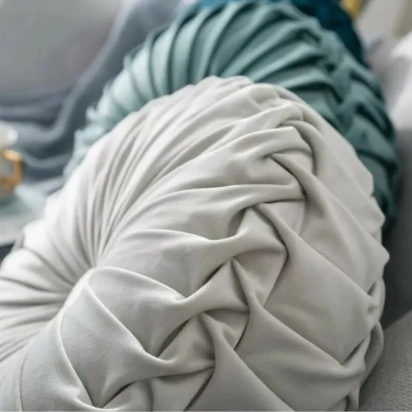 NWT Pleated Velvet Round Throw Pillow Room Couch Decor Solid Cushion Pillow 14” - Picture 3 of 7